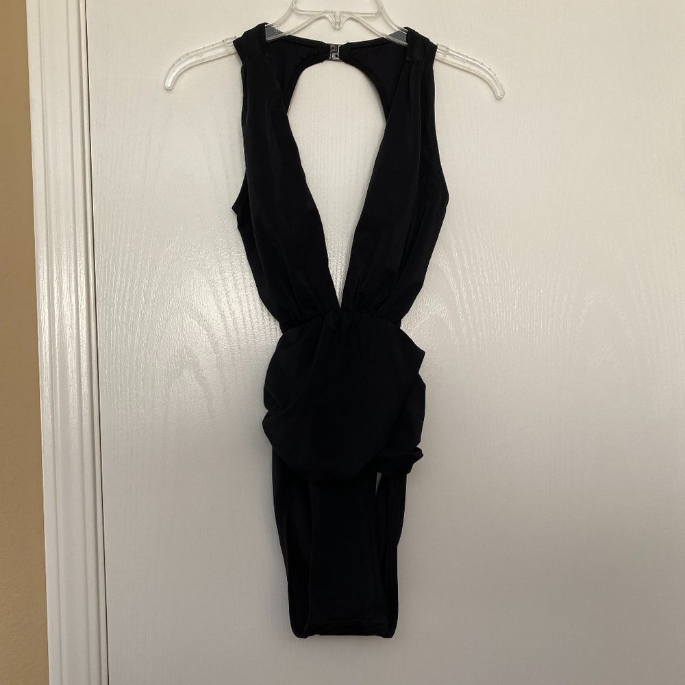 NEW oye swimwear plunge one piece swimsuit